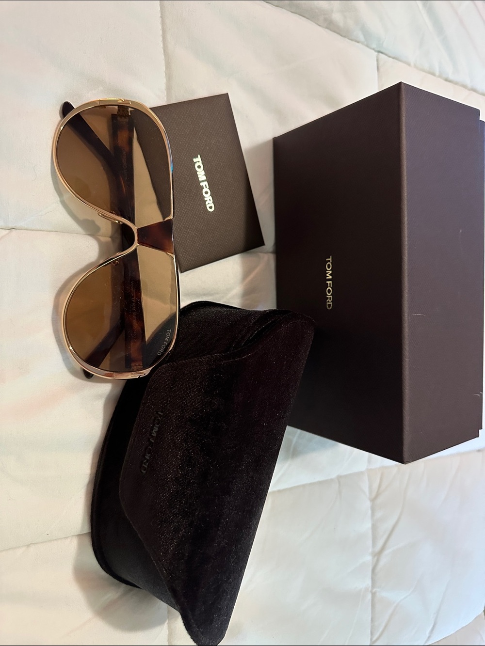 Tom Ford Gold Frame Brown Lens Women's Sunglasses - Picture 1 of 6